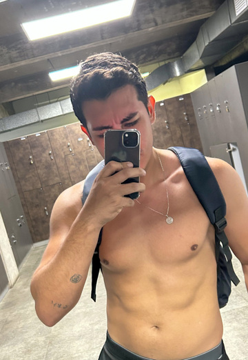 Christopher (@christopher1023) — my photo № 3