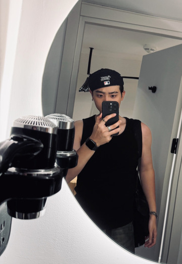 Calvin (@3ajweouwis) — my photo № 1