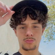 Alex 26 Bern