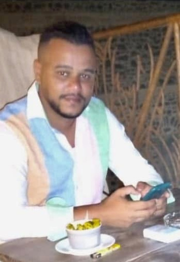 Younes (@younes247) — my photo № 2