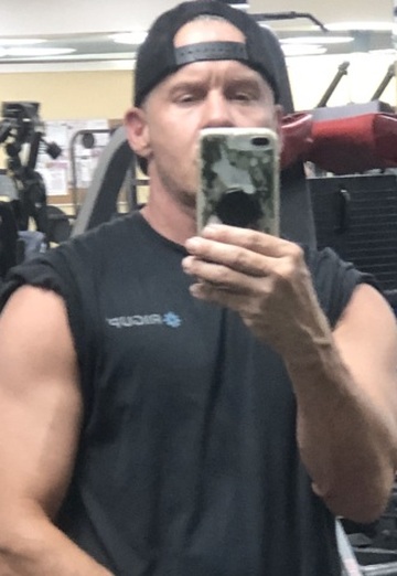 Aaron (@aaron1025) — my photo № 3