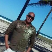 Carlos 47 Habana Libre