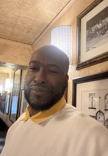 Jon (@jon4930) — my photo № 1