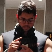 Alex Sebastian 25 Santiago