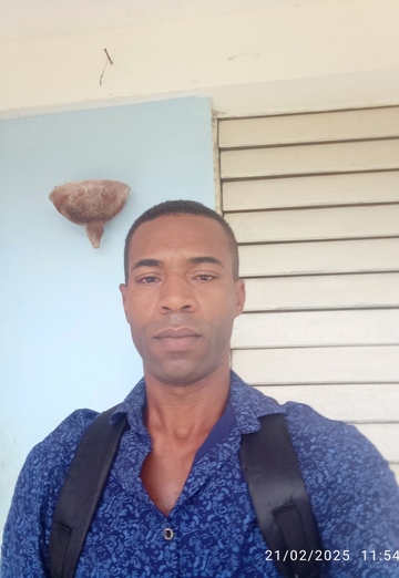 Adriel (@adriel105) — my photo № 1