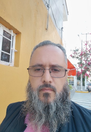 Juan (@juan2476) — my photo № 1