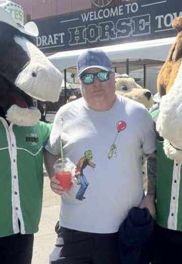 Adrian (@adrian2151) — my photo № 1